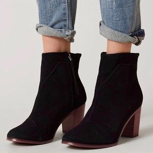 Toms Lunata Black Suede Perforated Bootie 7.5